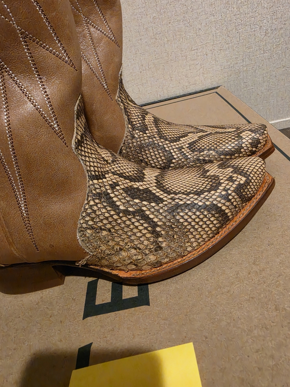 Tecovas Loretta Python - Picture 8 of 9